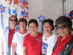 Joan Pylman, Dixie Primosch, Janice, Candy, and Becky Lingad manned the booth
